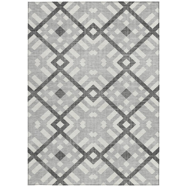 Homeroots 3' Artichoke Green Geometric Washable Area Rug - Perfect For Indoor And Outdoor Spaces, Durable Design 10' X 14' Polyester 578393