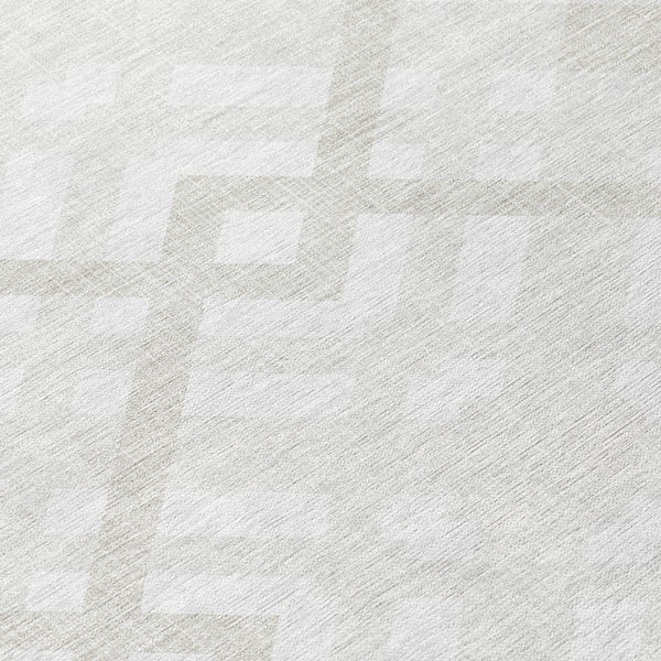 Homeroots 3' Artichoke Green Geometric Washable Area Rug - Perfect For Indoor And Outdoor Spaces, Durable Design 8' Round Polyester 578396