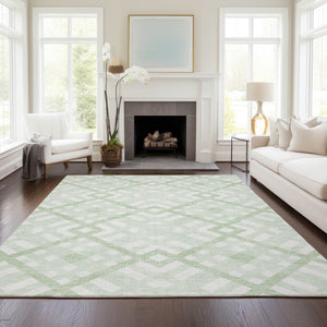 Homeroots 3' Artichoke Green Geometric Washable Area Rug - Perfect For Indoor And Outdoor Spaces, Durable Design 3' X 5' Polyester 578400