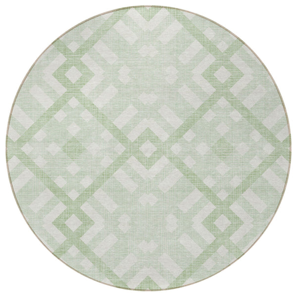 Homeroots 3' Artichoke Green Geometric Washable Area Rug - Perfect For Indoor And Outdoor Spaces, Durable Design 8' Round Polyester 578402