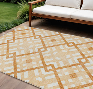Homeroots 3' Artichoke Green Geometric Washable Area Rug - Perfect For Indoor And Outdoor Spaces, Durable Design 10' X 14' Polyester 578411