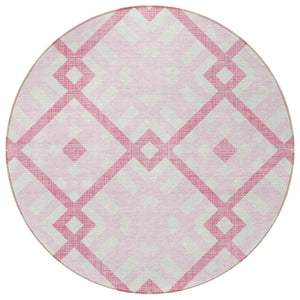 Homeroots 3' Artichoke Green Geometric Washable Area Rug - Perfect For Indoor And Outdoor Spaces, Durable Design 8' Round Polyester 578414