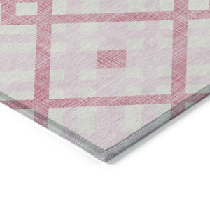 Homeroots 3' Artichoke Green Geometric Washable Area Rug - Perfect For Indoor And Outdoor Spaces, Durable Design 9' X 12' Polyester 578416