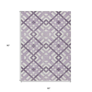 Homeroots 3' Artichoke Green Geometric Washable Area Rug - Perfect For Indoor And Outdoor Spaces, Durable Design 5' X 8' Polyester 578419