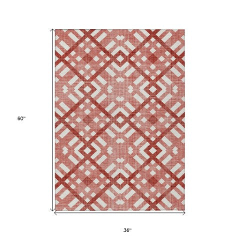 Homeroots 3' Artichoke Green Geometric Washable Area Rug - Perfect For Indoor And Outdoor Spaces, Durable Design 3' X 5' Polyester 578424