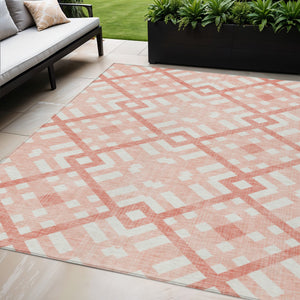 Homeroots 3' Artichoke Green Geometric Washable Area Rug - Perfect For Indoor And Outdoor Spaces, Durable Design 5' X 8' Polyester 578431