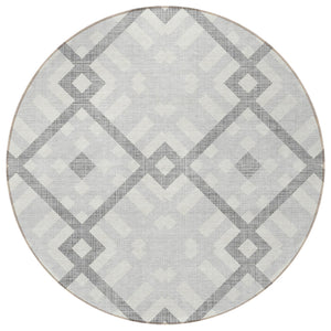 Homeroots 3' Artichoke Green Geometric Washable Area Rug - Perfect For Indoor And Outdoor Spaces, Durable Design 8' Round Polyester 578438