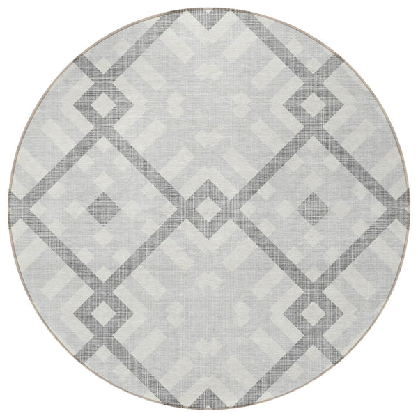 Homeroots 3' Artichoke Green Geometric Washable Area Rug - Perfect For Indoor And Outdoor Spaces, Durable Design 8' Round Polyester 578438
