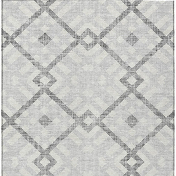 Homeroots 3' Artichoke Green Geometric Washable Area Rug - Perfect For Indoor And Outdoor Spaces, Durable Design 10' X 14' Polyester 578441