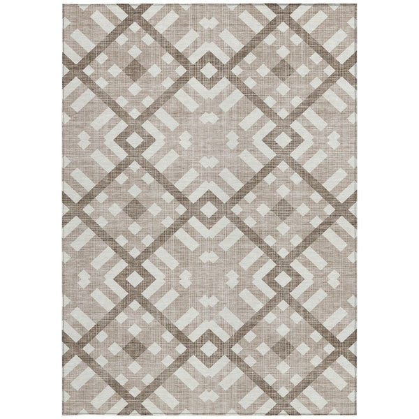 Homeroots 3' Artichoke Green Geometric Washable Area Rug - Perfect For Indoor And Outdoor Spaces, Durable Design 8' X 10' Polyester 578451