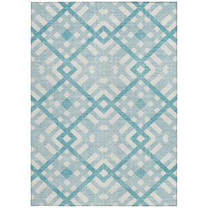 Homeroots 3' Artichoke Green Geometric Washable Area Rug - Perfect For Indoor And Outdoor Spaces, Durable Design 10' X 14' Polyester 578459