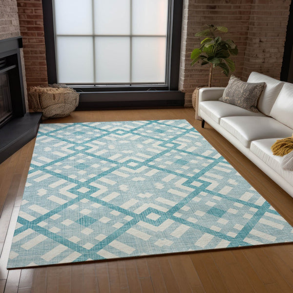 Homeroots 3' Artichoke Green Geometric Washable Area Rug - Perfect For Indoor And Outdoor Spaces, Durable Design 10' X 14' Polyester 578459