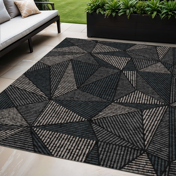 Homeroots 3' Black Charcoal And Gray Geometric Washable Area Rug For Indoor Outdoor Spaces - Durable Design 5' X 8' Polyester 578497