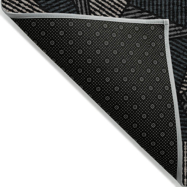 Homeroots 3' Black Charcoal And Gray Geometric Washable Area Rug For Indoor Outdoor Spaces - Durable Design 8' X 10' Polyester 578499