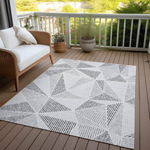 Homeroots 3' Black Charcoal And Gray Geometric Washable Area Rug For Indoor Outdoor Spaces - Durable Design 3' X 5' Polyester 578520
