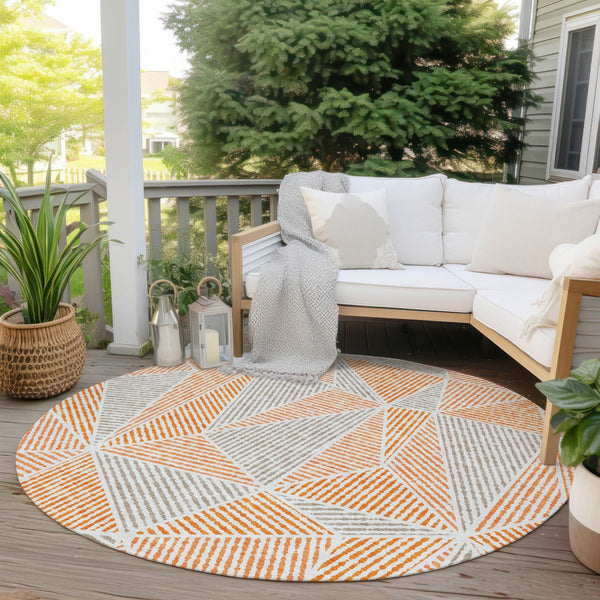 Homeroots 3' Black Charcoal And Gray Geometric Washable Area Rug For Indoor Outdoor Spaces - Durable Design 8' Round Polyester 578540