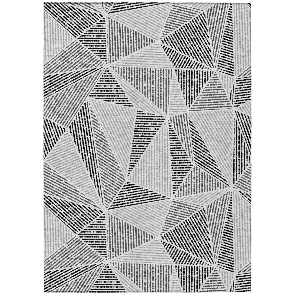 HomeRoots 5' Geometric Pewter and Charcoal Indoor-Outdoor Area Rug for Stylish, Durable Décor Solutions 10' X 14' 578549