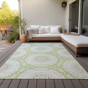 Homeroots 3' Floral Medallion Area Rug - Artichoke Green & Tan, Washable For Indoor & Outdoor Use, Durable Design 5' X 8' Polyester 578569