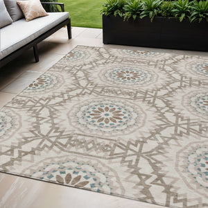 Homeroots 3' Floral Medallion Area Rug - Artichoke Green & Tan, Washable For Indoor & Outdoor Use, Durable Design 5' X 8' Polyester 578575