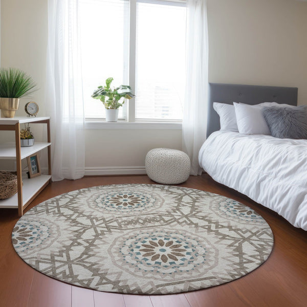 Homeroots 3' Floral Medallion Area Rug - Artichoke Green & Tan, Washable For Indoor & Outdoor Use, Durable Design 8' Round Polyester 578576