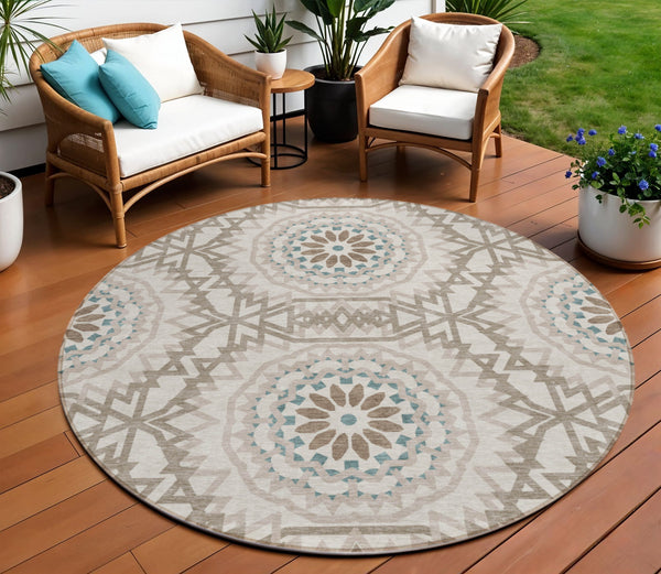 Homeroots 3' Floral Medallion Area Rug - Artichoke Green & Tan, Washable For Indoor & Outdoor Use, Durable Design 8' Round Polyester 578576