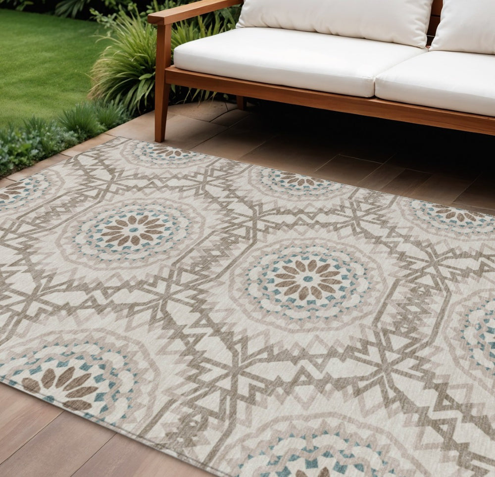 HomeRoots 5' Floral Medallion Area Rug in Beige, Brown, and Teal – Durable, Washable, Stylish for Indoors & Outdoors 8' X 10' 578577