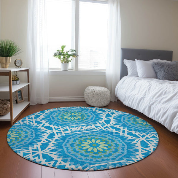 Homeroots 3' Floral Medallion Area Rug - Artichoke Green & Tan, Washable For Indoor & Outdoor Use, Durable Design 8' Round Polyester 578588