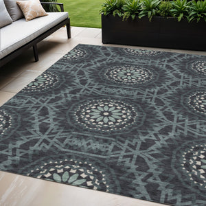 Homeroots 3' Floral Medallion Area Rug - Artichoke Green & Tan, Washable For Indoor & Outdoor Use, Durable Design 5' X 8' Polyester 578593