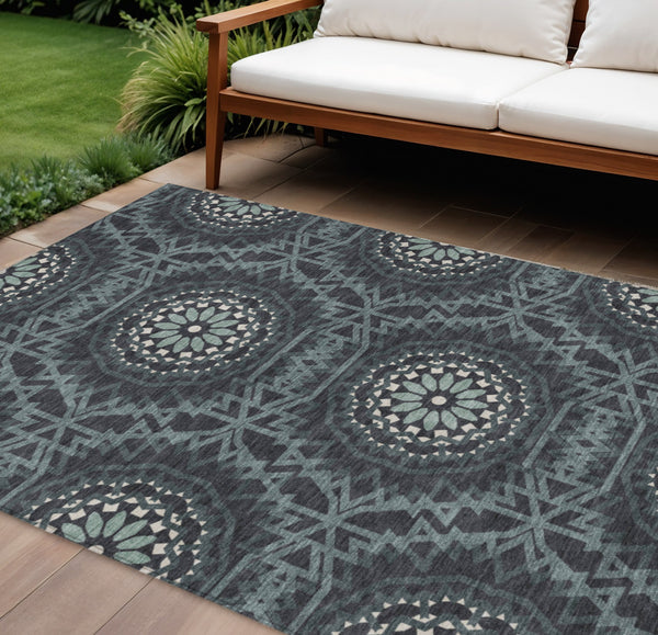 Homeroots 3' Floral Medallion Area Rug - Artichoke Green & Tan, Washable For Indoor & Outdoor Use, Durable Design 10' X 14' Polyester 578597