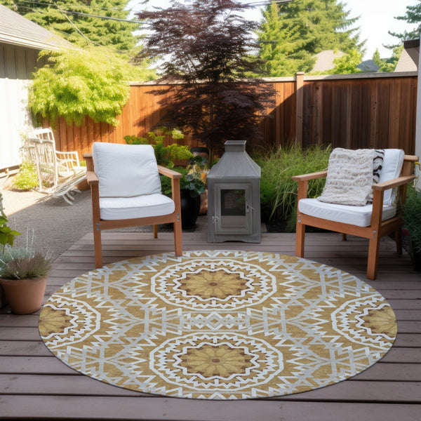 Homeroots 3' Floral Medallion Area Rug - Artichoke Green & Tan, Washable For Indoor & Outdoor Use, Durable Design 8' Round Polyester 578612