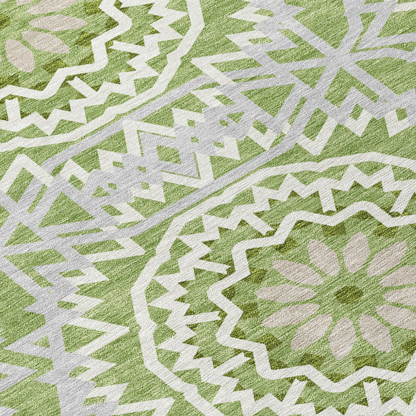 Homeroots 3' Floral Medallion Area Rug - Artichoke Green & Tan, Washable For Indoor & Outdoor Use, Durable Design 8' Round Polyester 578624