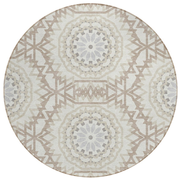 HomeRoots 5' Elegant Ivory Beige Silver Floral Medallion Area Rug - Washable for Indoor & Outdoor Use 8' Round 578630