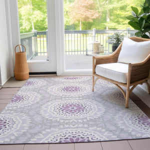 Homeroots 3' Floral Medallion Area Rug - Artichoke Green & Tan, Washable For Indoor & Outdoor Use, Durable Design 8' X 10' Polyester 578643