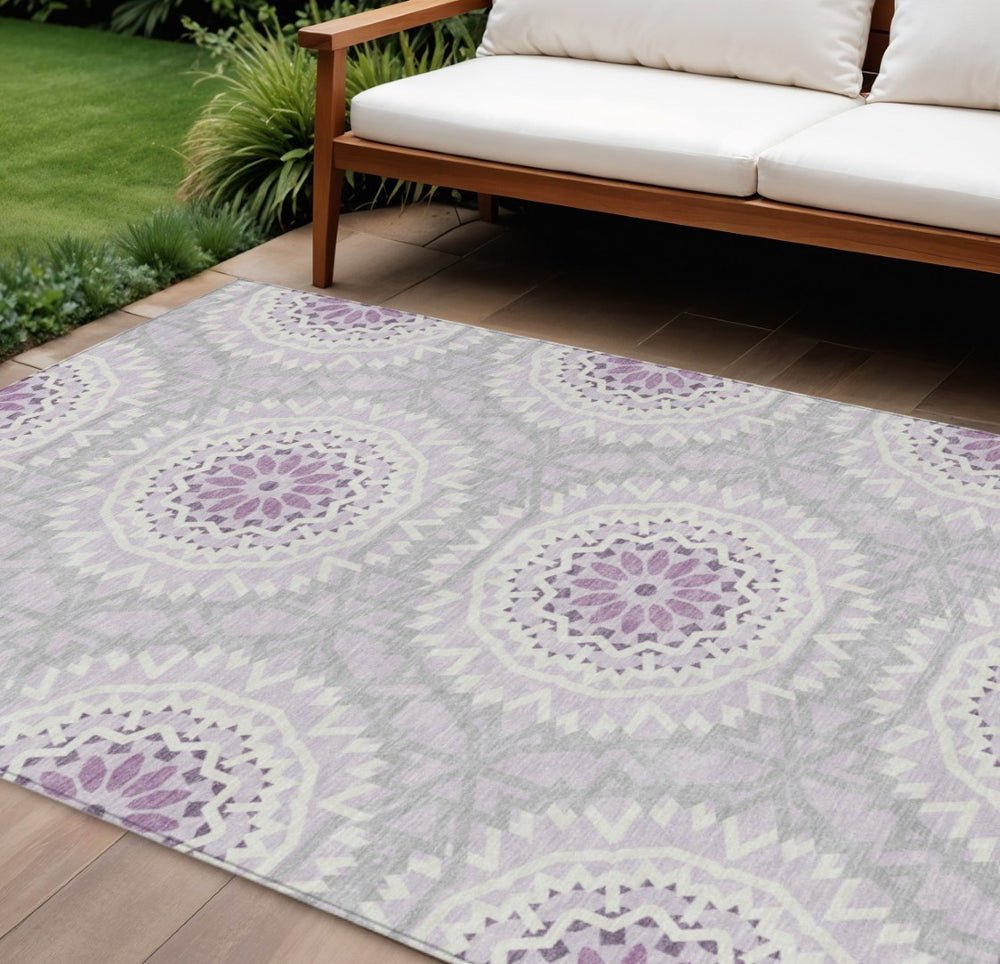 HomeRoots 9' Lilac Purple Floral Medallion Area Rug - Stylish, Washable, Stain-Resistant for Indoor & Outdoor Use 9' X 12' 578644