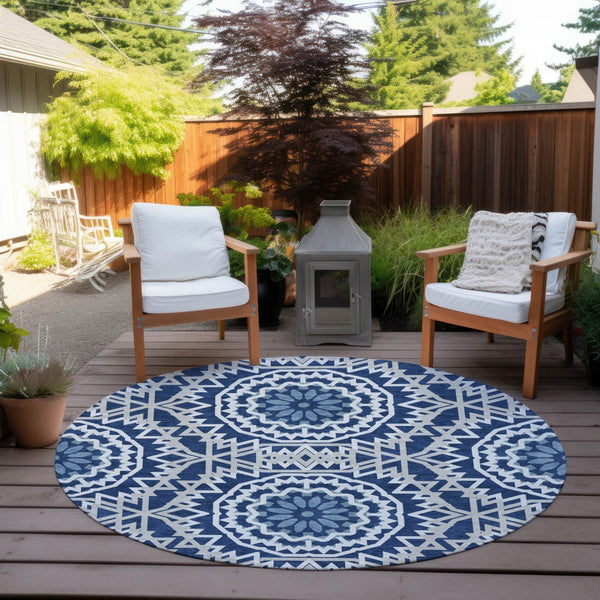 Homeroots 3' Floral Medallion Area Rug - Artichoke Green & Tan, Washable For Indoor & Outdoor Use, Durable Design 8' Round Polyester 578648
