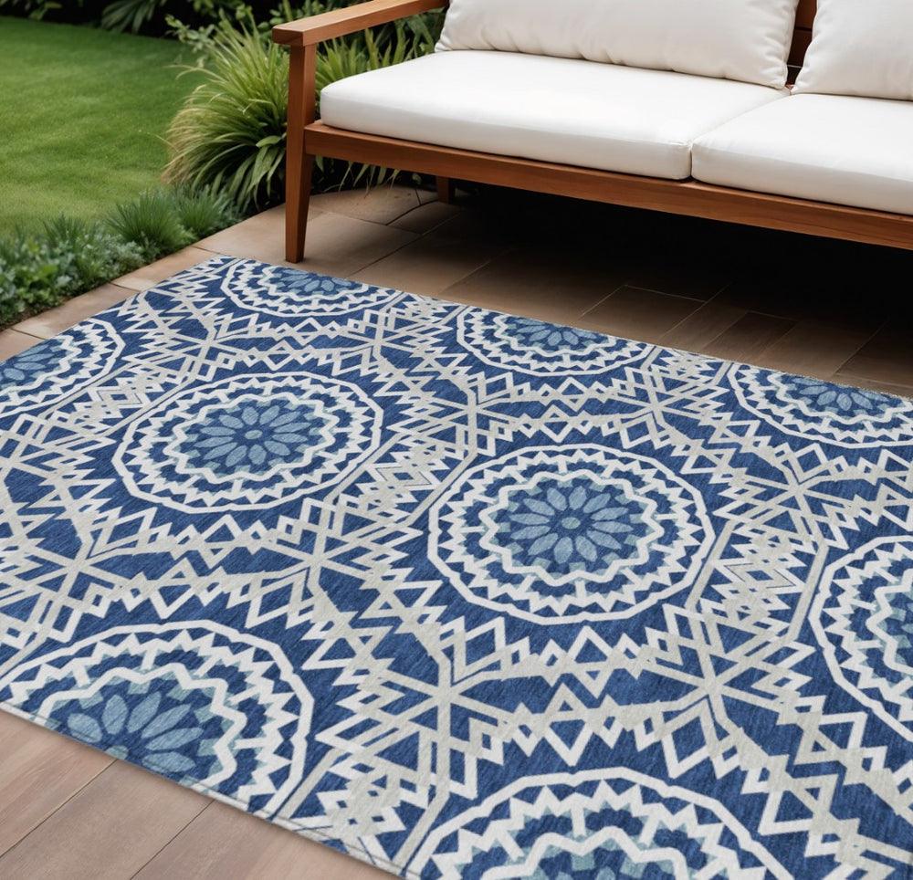HomeRoots 9' Durable Floral Medallion Area Rug in Navy Blue, Ivory & Gray - Washable for Indoor & Outdoor Use 9' X 12' 578650