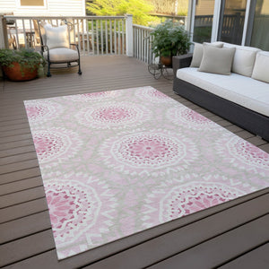 Homeroots 3' Floral Medallion Area Rug - Artichoke Green & Tan, Washable For Indoor & Outdoor Use, Durable Design 3' X 5' Polyester 578664
