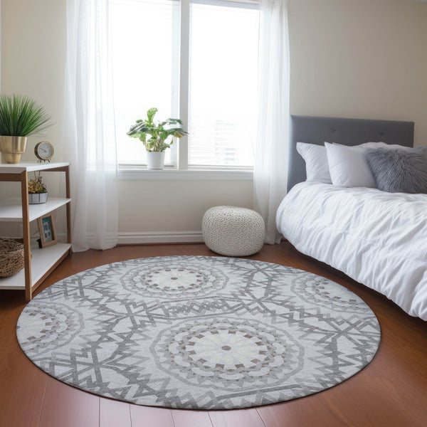 Homeroots 3' Floral Medallion Area Rug - Artichoke Green & Tan, Washable For Indoor & Outdoor Use, Durable Design 8' Round Polyester 578678