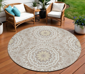 Homeroots 3' Floral Medallion Area Rug - Artichoke Green & Tan, Washable For Indoor & Outdoor Use, Durable Design 8' Round Polyester 578684