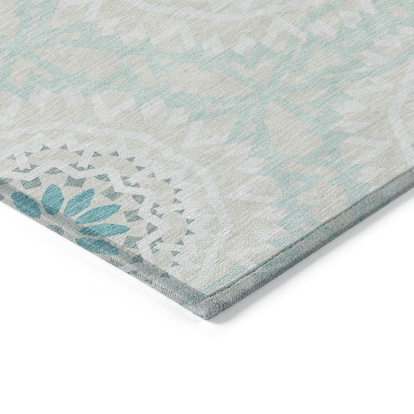 Homeroots 3' Floral Medallion Area Rug - Artichoke Green & Tan, Washable For Indoor & Outdoor Use, Durable Design 5' X 8' Polyester 578689