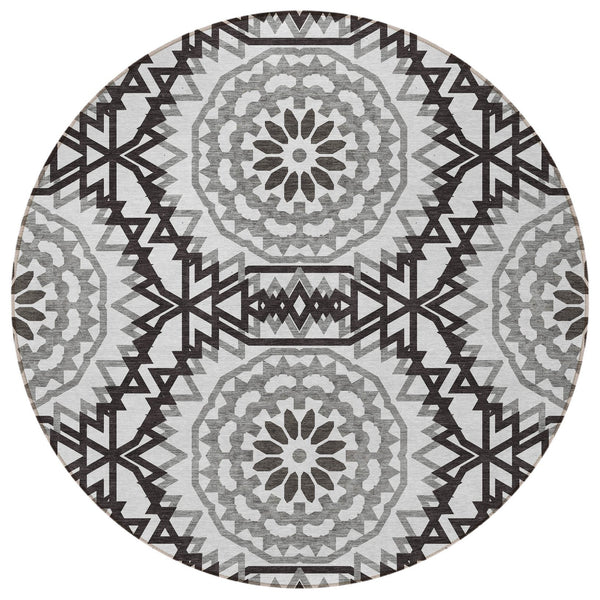 Homeroots 3' Floral Medallion Area Rug - Artichoke Green & Tan, Washable For Indoor & Outdoor Use, Durable Design 8' Round Polyester 578696