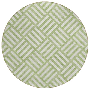 HomeRoots 5' Artichoke Green & Ivory Geometric Area Rug - Stylish, Washable Design for Indoor & Outdoor Spaces 8' Round 578702