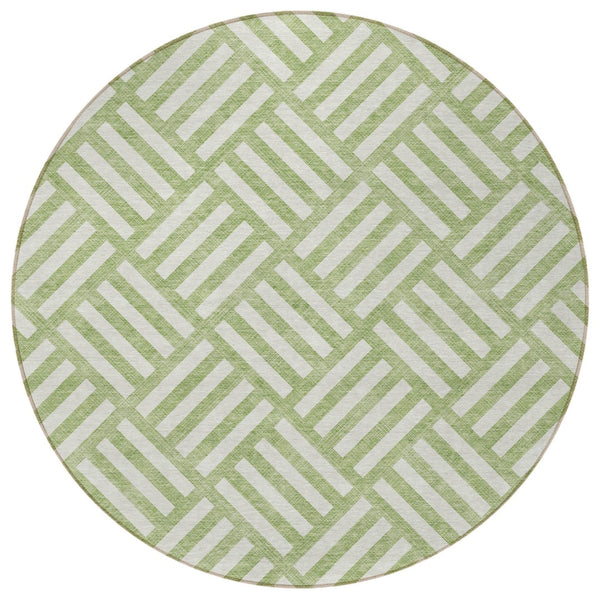 Homeroots 3' Artichoke Green Geometric Washable Area Rug - Stylish Indoor/Outdoor Design For Any Space 8' Round Polyester 578702