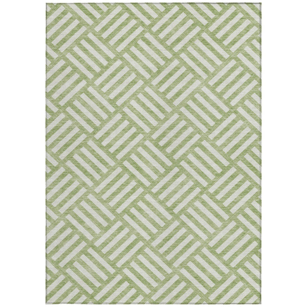 Homeroots 3' Artichoke Green Geometric Washable Area Rug - Stylish Indoor/Outdoor Design For Any Space 8' X 10' Polyester 578703