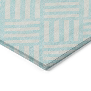 Homeroots 3' Artichoke Green Geometric Washable Area Rug - Stylish Indoor/Outdoor Design For Any Space 8' X 10' Polyester 578709