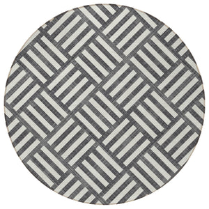 Homeroots 3' Artichoke Green Geometric Washable Area Rug - Stylish Indoor/Outdoor Design For Any Space 8' Round Polyester 578714
