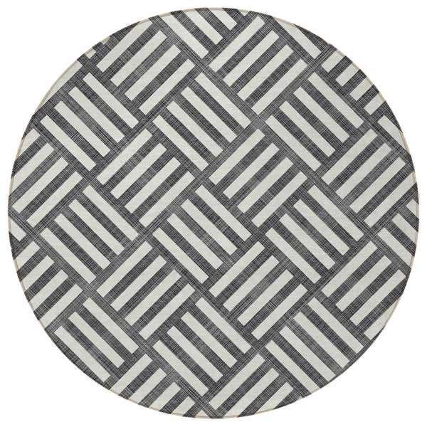 Homeroots 3' Artichoke Green Geometric Washable Area Rug - Stylish Indoor/Outdoor Design For Any Space 8' Round Polyester 578714