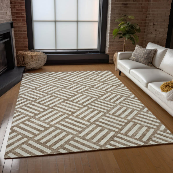 Homeroots 3' Artichoke Green Geometric Washable Area Rug - Stylish Indoor/Outdoor Design For Any Space 5' X 8' Polyester 578725