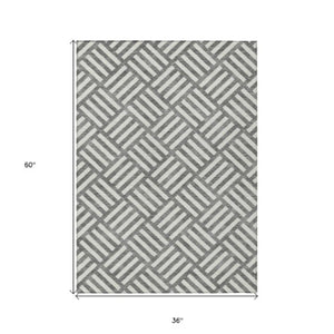 Homeroots 3' Artichoke Green Geometric Washable Area Rug - Stylish Indoor/Outdoor Design For Any Space 3' X 5' Polyester 578730