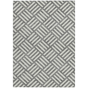 Homeroots 3' Artichoke Green Geometric Washable Area Rug - Stylish Indoor/Outdoor Design For Any Space 10' X 14' Polyester 578735